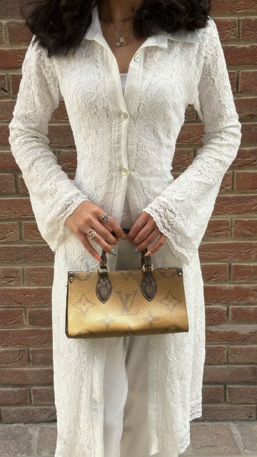 LACE بدلة دانتيل