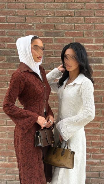 LACE بدلة دانتيل