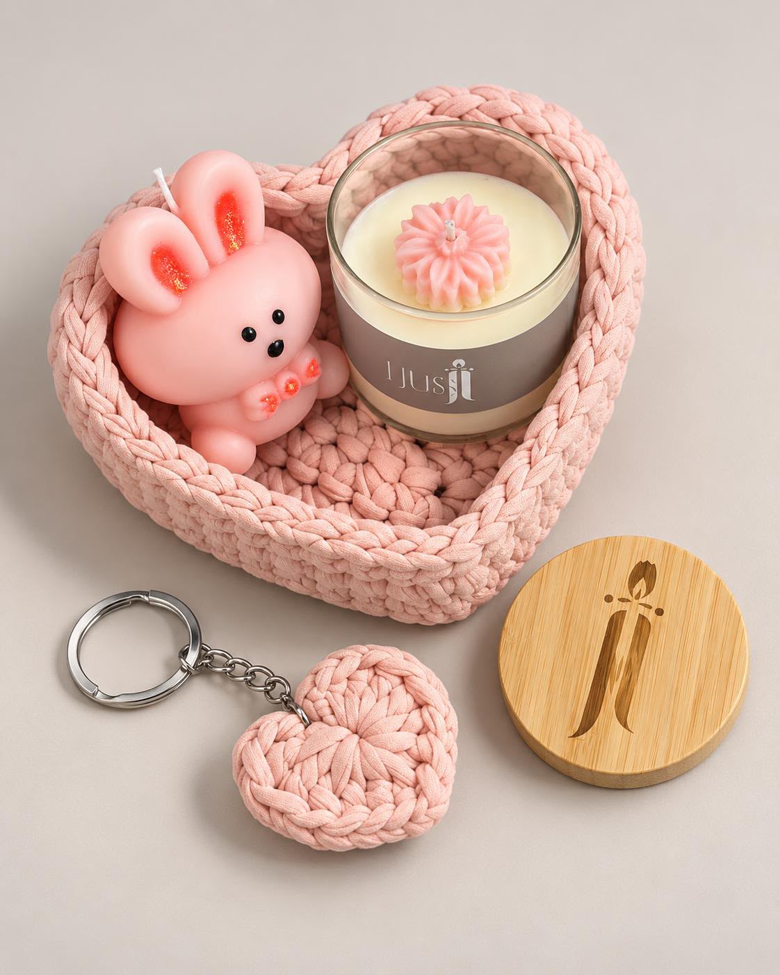 CROCHET GIFT BOX WITH BUNNY