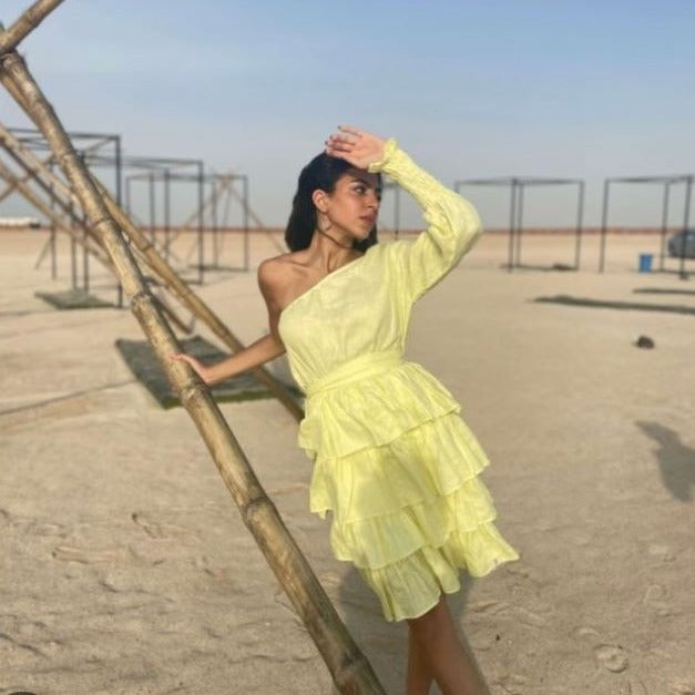 ALIA MEHDAR ONE SHOULDER YELLOW كتف واحد أصفر