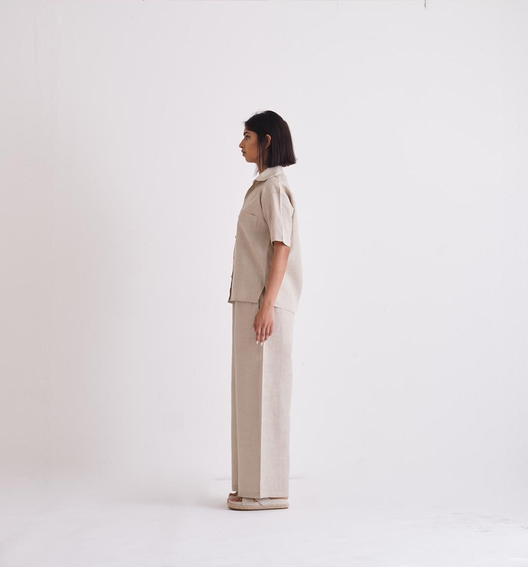 ALIA MEHDAR BEIGE SHORTSLEEVE بيج بأكمام قصيرة