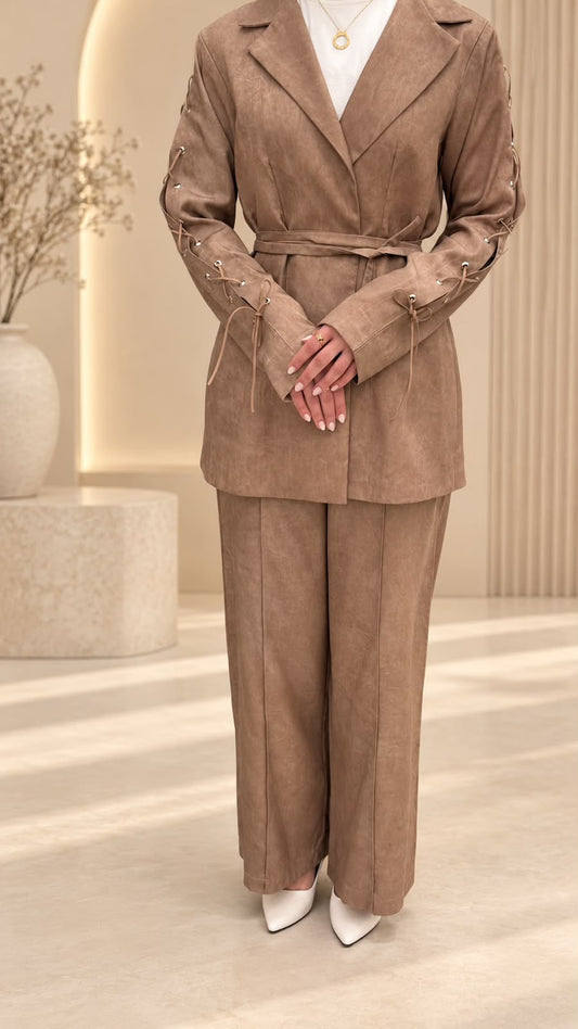MOCHA LACE-UP SET