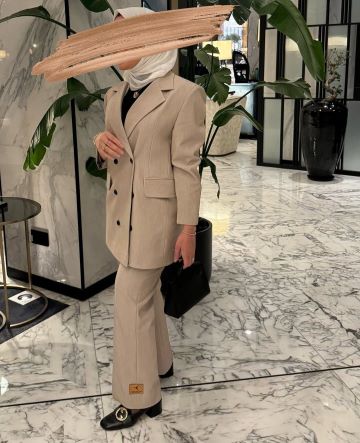 CLOTHEY SUIT BEIGE SET مجموعة بليزر